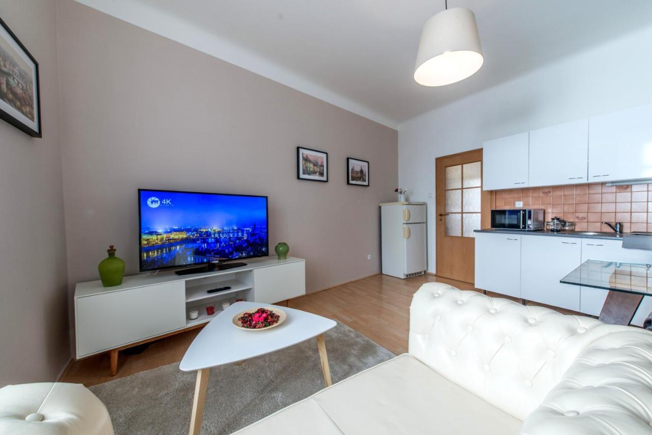 Prague Locals Monastery Apartments Dış mekan fotoğraf